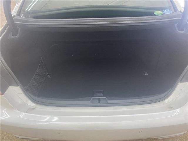 Lexus LS 2014-06 187378-21