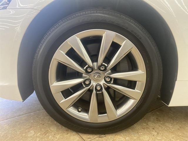 Lexus LS 2014-06 187378-14
