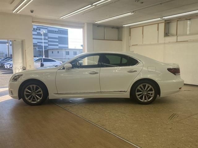 Lexus LS 2014-06 187378-7