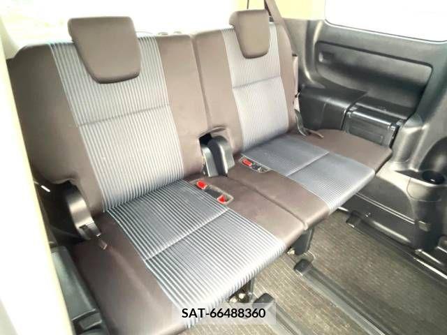Toyota VOXY 2014-05 321395-9