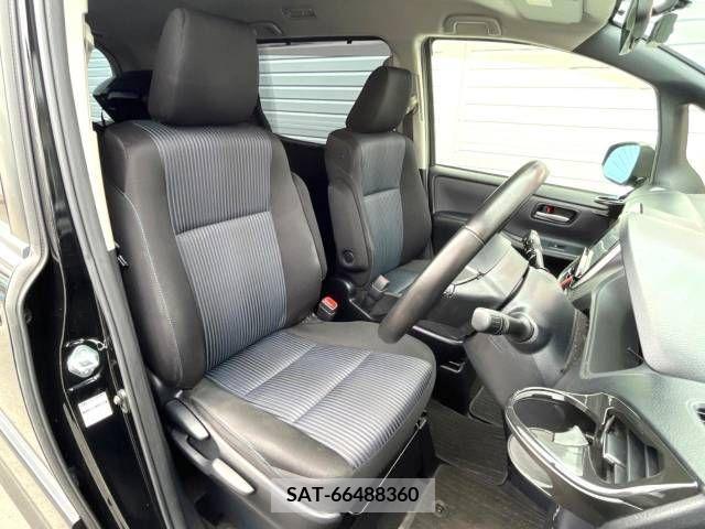 Toyota VOXY 2014-05 321395-7