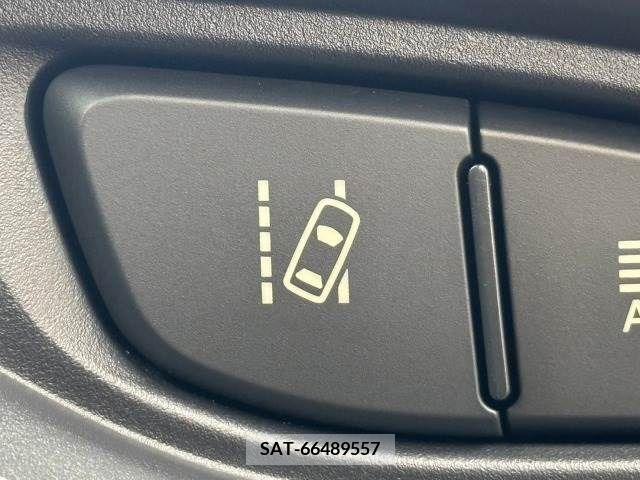 Toyota VITZ 2017-07 216300-10