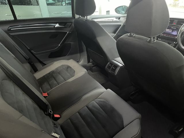 VolksWagen GOLF VARIANT 2014-04 1214-11
