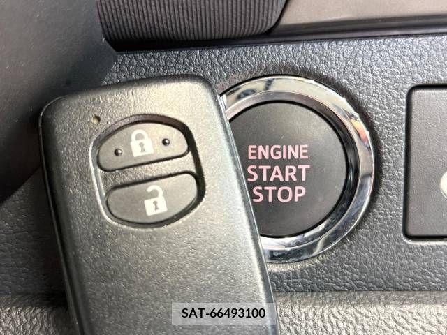 Toyota RACTIS 2014-02 384229-7