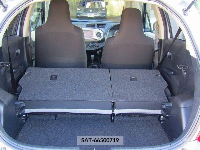 Toyota VITZ 2011-08 221242-19