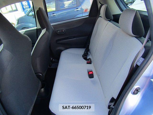 Toyota VITZ 2011-08 221242-18