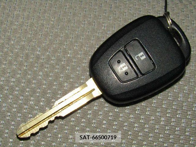 Toyota VITZ 2011-08 221242-23