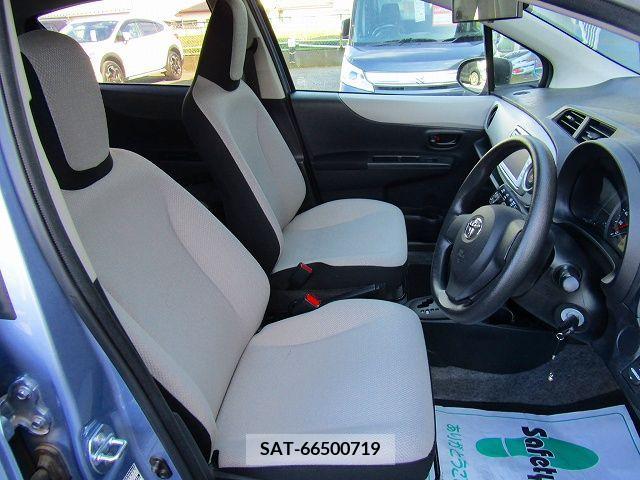 Toyota VITZ 2011-08 221242-3