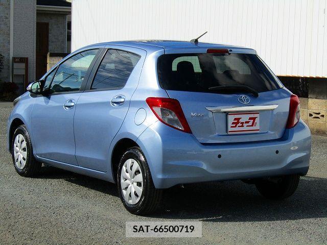 Toyota VITZ 2011-08 221242-8