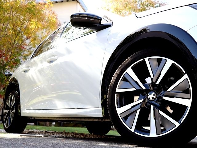 Peugeot 208 2021-01 183212-15