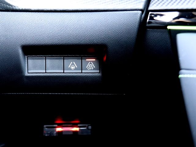 Peugeot 208 2021-01 183212-23
