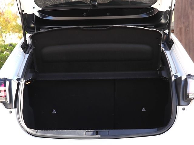 Peugeot 208 2021-01 183212-28