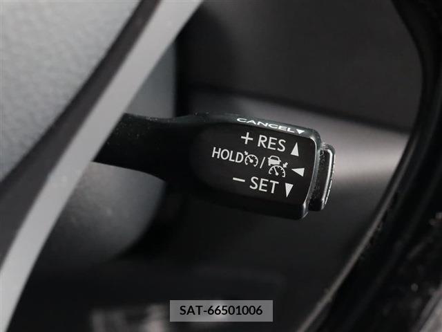 Toyota C-HR 2018-10 344612-11