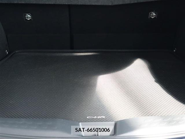 Toyota C-HR 2018-10 344612-21