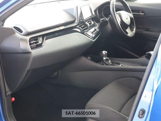 Toyota C-HR 2018-10 344612-19