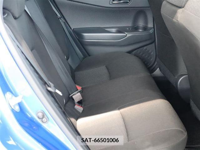 Toyota C-HR 2018-10 344612-18