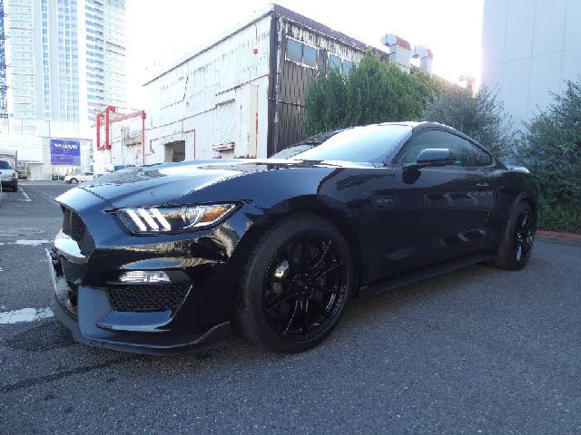 Ford MUSTANG 2023-03 188066-9