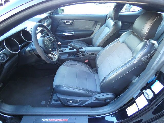 Ford MUSTANG 2023-03 188066-12