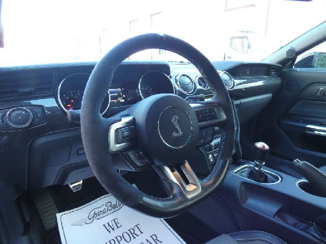 Ford MUSTANG 2023-03 188066-17
