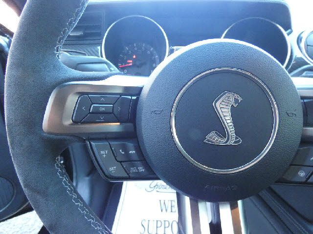 Ford MUSTANG 2023-03 188066-19