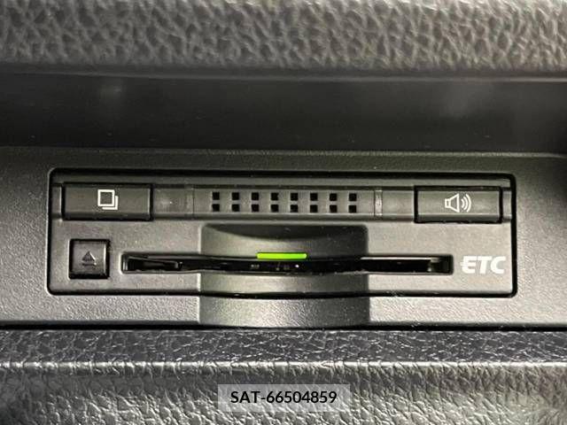 Toyota ESQUIRE 2015-03 223818-6