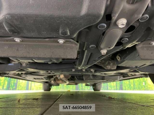 Toyota ESQUIRE 2015-03 223818-19
