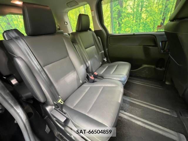 Toyota ESQUIRE 2015-03 223818-9