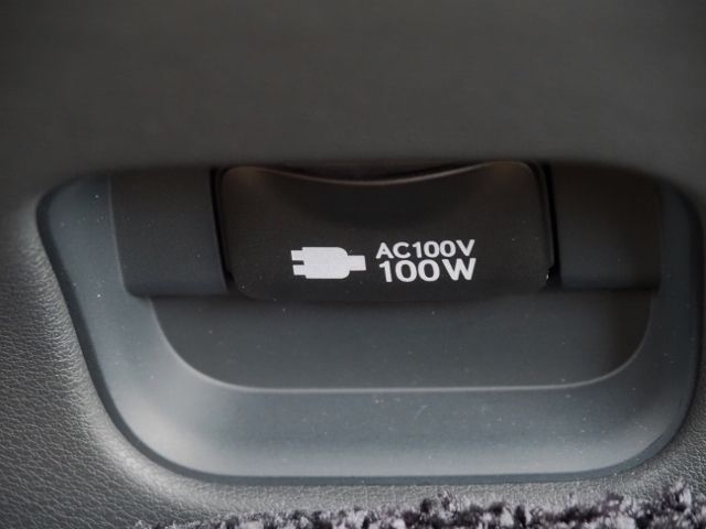 Lexus LS 2021-02 185928-14