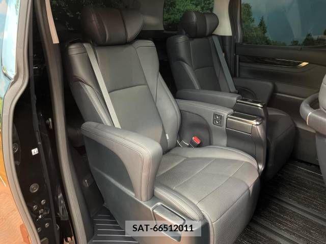 Toyota ALPHARD 2023-05 336272-9