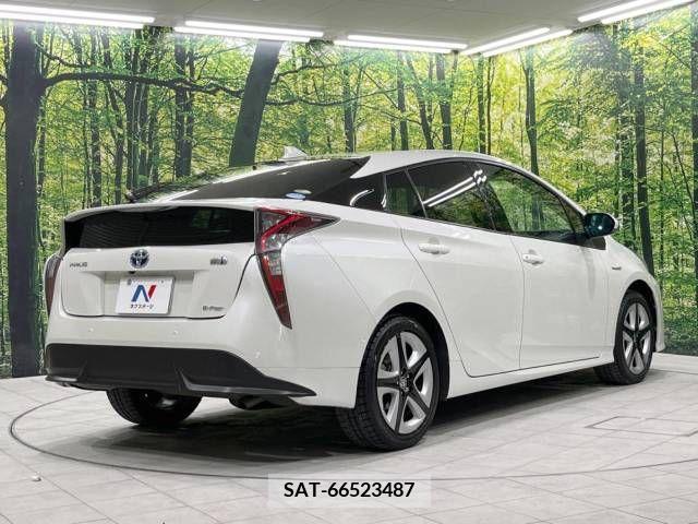 Toyota PRIUS 2016-05 375249-17