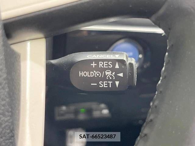 Toyota PRIUS 2016-05 375249-4