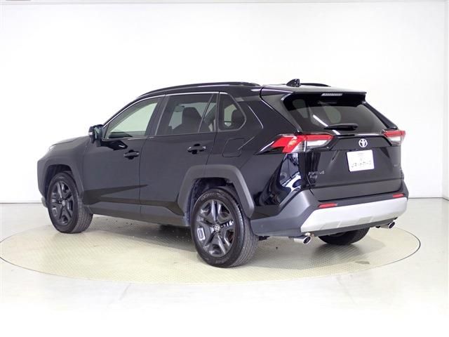 Toyota RAV4 2022-06 186213-6