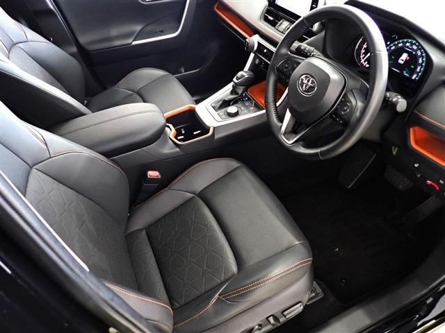 Toyota RAV4 2022-06 186213-27