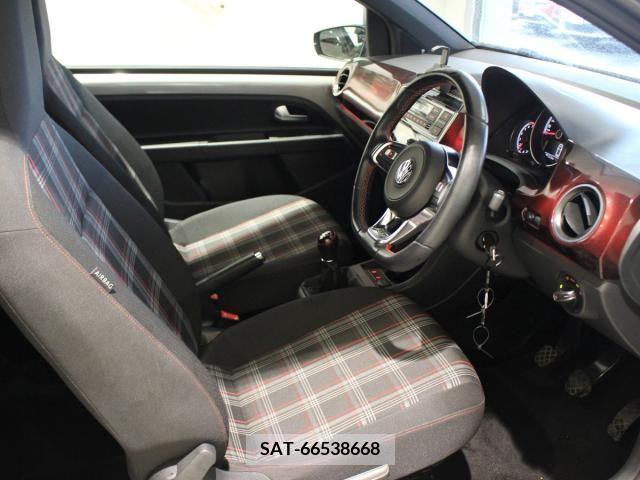 VolksWagen UP! 2019-09 320246-14