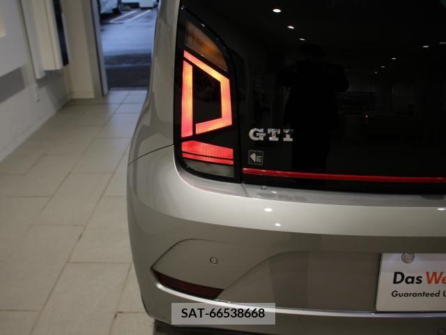 VolksWagen UP! 2019-09 320246-11
