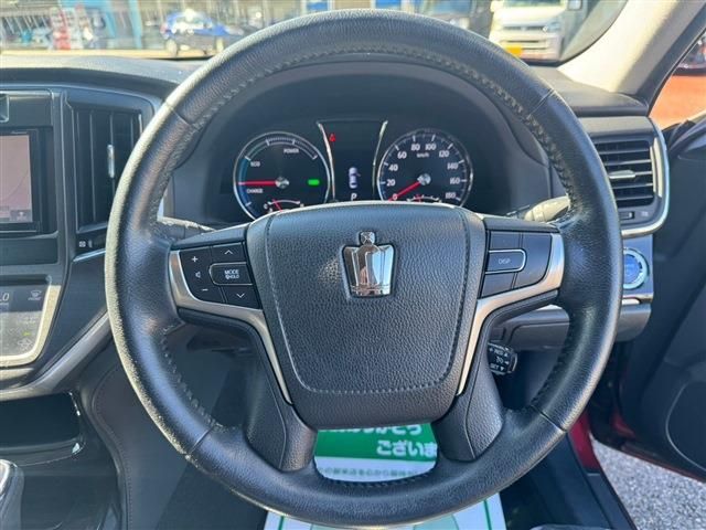 Toyota CROWN SEDAN 2014-10 21493-18