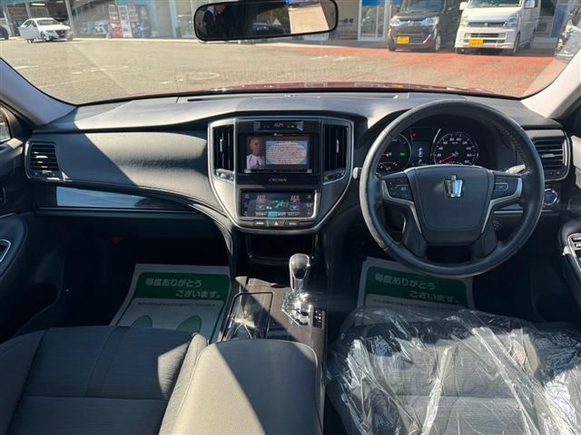 Toyota CROWN SEDAN 2014-10 21493-1