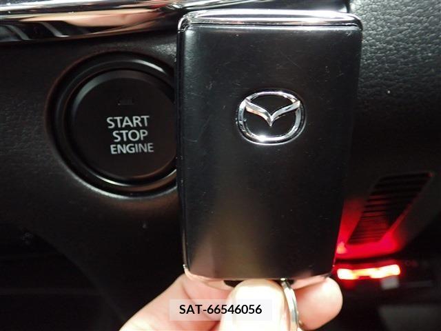 Mazda CX-30 2022-07 302128-9