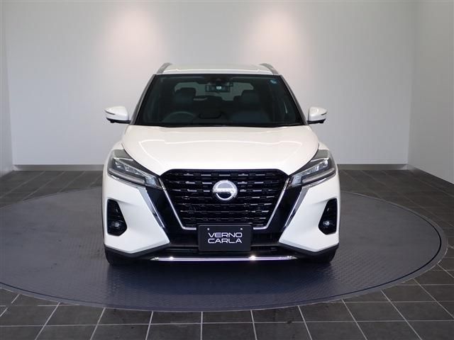 Nissan KICKS 2020-11 196527-5