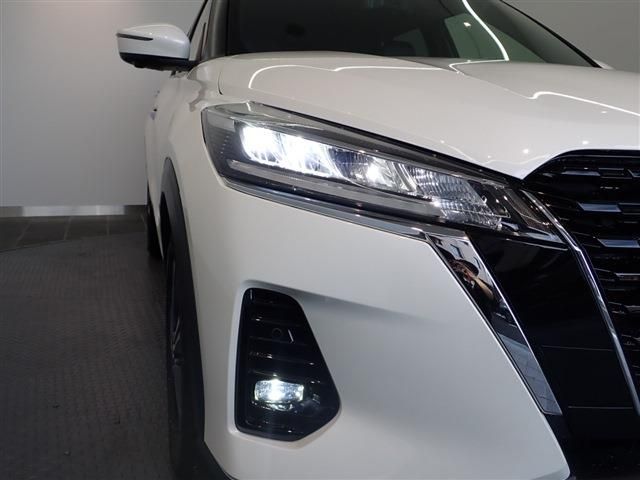 Nissan KICKS 2020-11 196527-8
