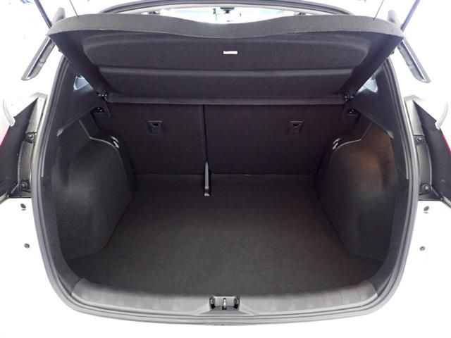 Nissan KICKS 2020-11 196527-25