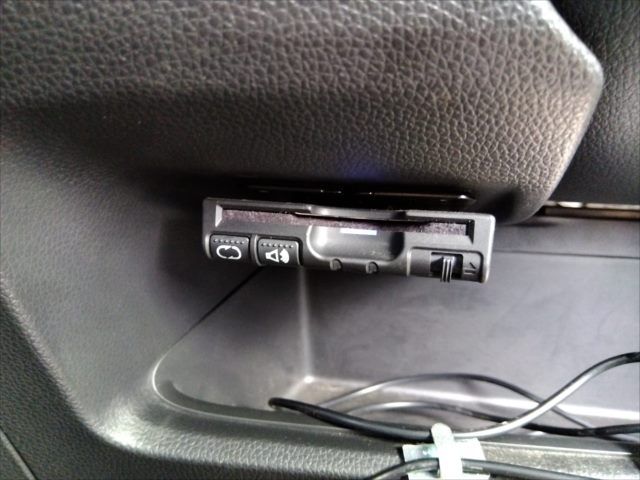 Honda N-WGN 2016-04 194328-15