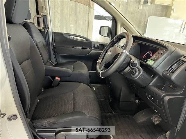 Nissan SERENA 2009-12 284302-13