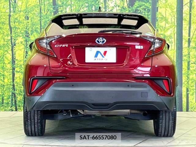 Toyota C-HR 2017-11 295038-15