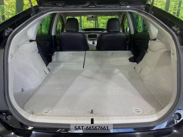 Toyota PRIUS 2013-06 366486-10