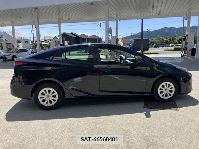 Toyota PRIUS 2022-06 281960-5