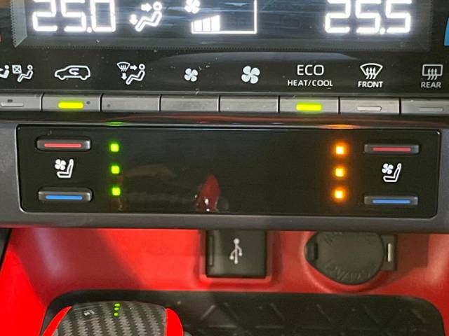 Toyota RAV4 2021-11 26975-6