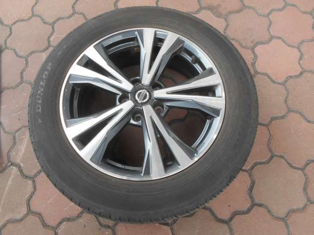 Nissan X-TRAIL 2018-05 3891-14