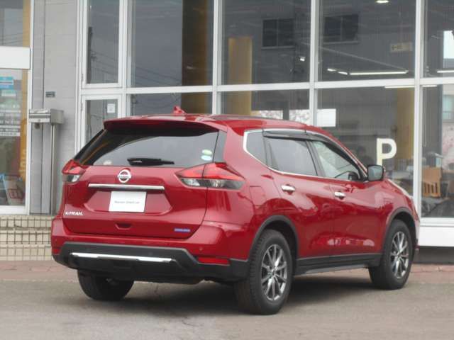Nissan X-TRAIL 2018-05 3891-1