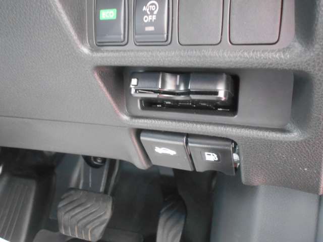 Nissan X-TRAIL 2018-05 3891-7
